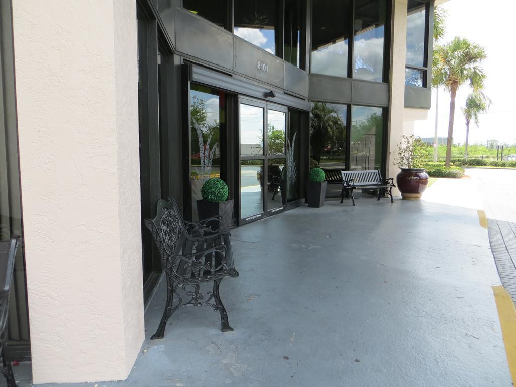 Grand Hotel Orlando At Universal Blvd - Shuttle To Theme Parks المظهر الخارجي الصورة